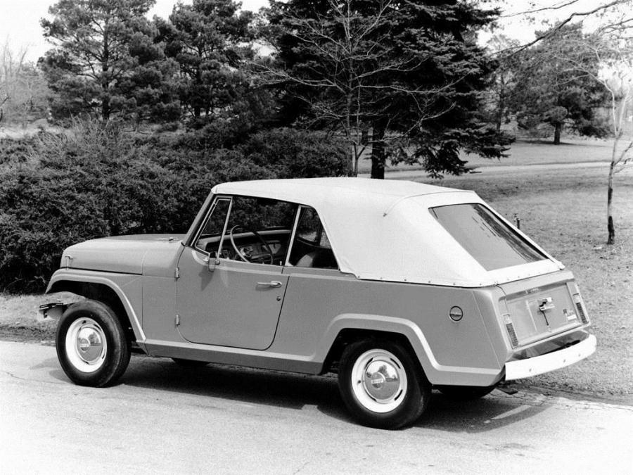  Jeep Jeepster Commando Convertible 1967 года  (фото 7 из 9)